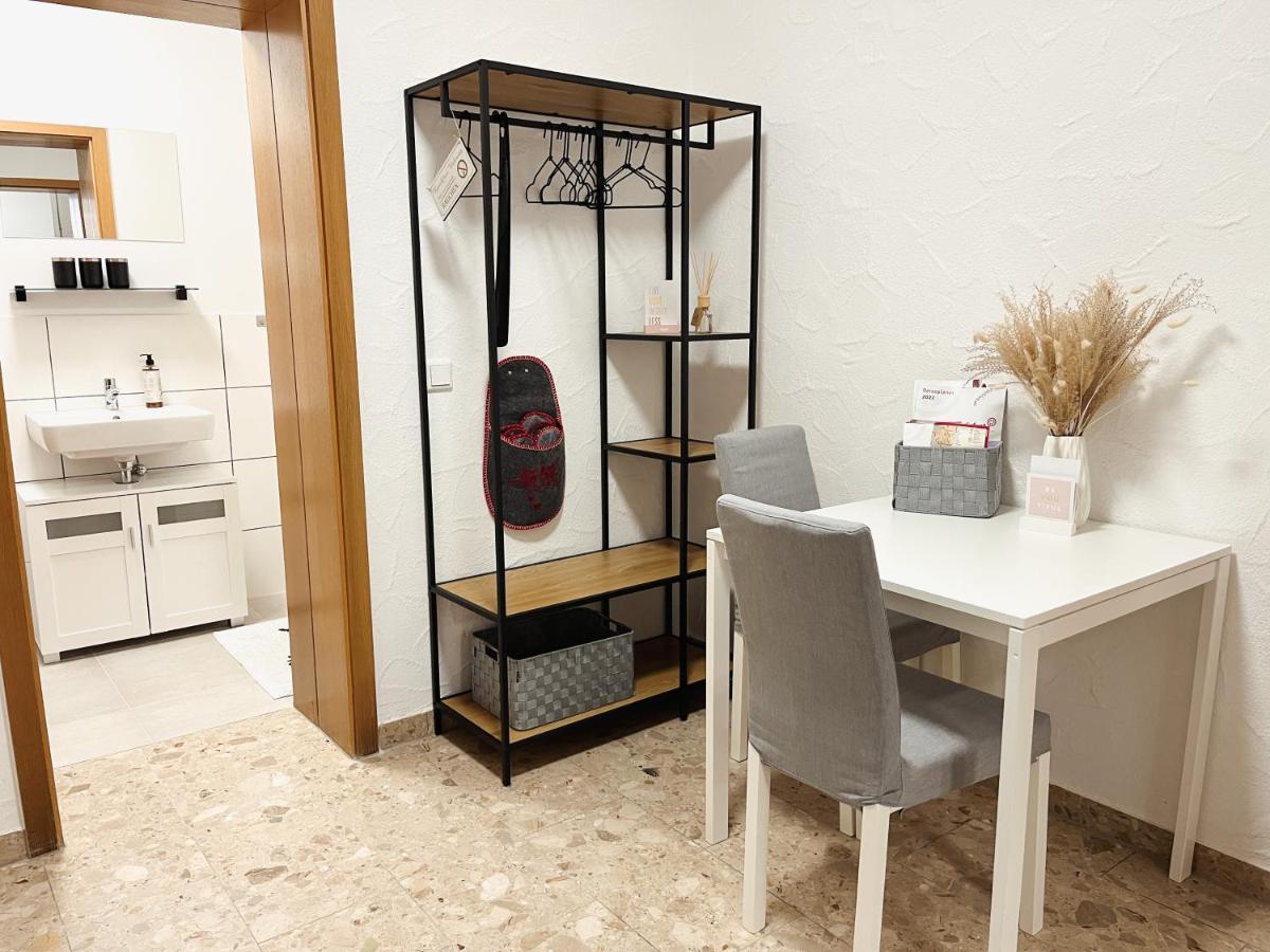 ארפורט Bohnapartments Elisa - Wohlfuehlapartment Mit 2 Gratis Parkplaetzen Und 3 Schlafzimmern - Wlan - Vollausstattung מראה חיצוני תמונה