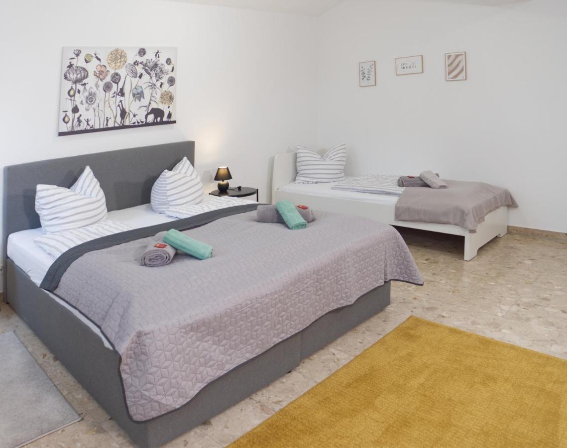 ארפורט Bohnapartments Elisa - Wohlfuehlapartment Mit 2 Gratis Parkplaetzen Und 3 Schlafzimmern - Wlan - Vollausstattung מראה חיצוני תמונה