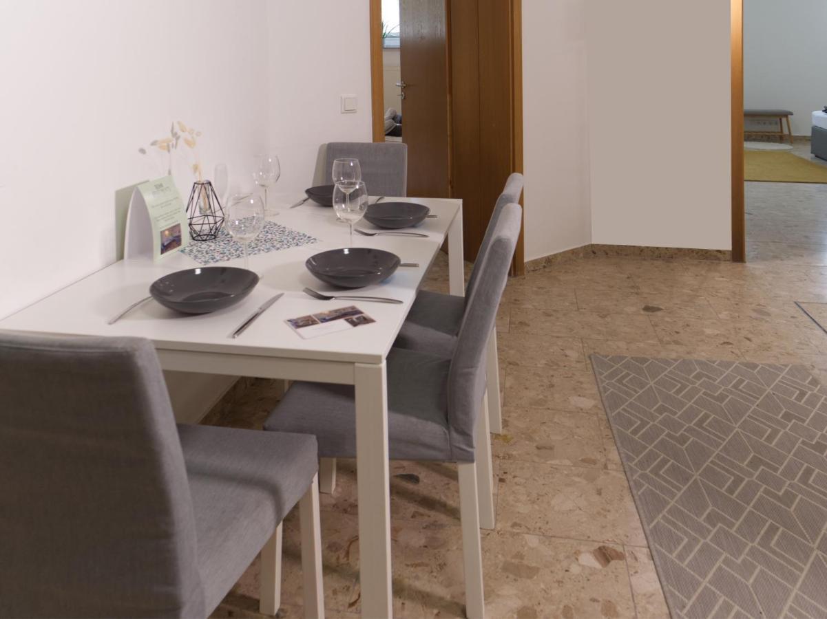 ארפורט Bohnapartments Elisa - Wohlfuehlapartment Mit 2 Gratis Parkplaetzen Und 3 Schlafzimmern - Wlan - Vollausstattung מראה חיצוני תמונה