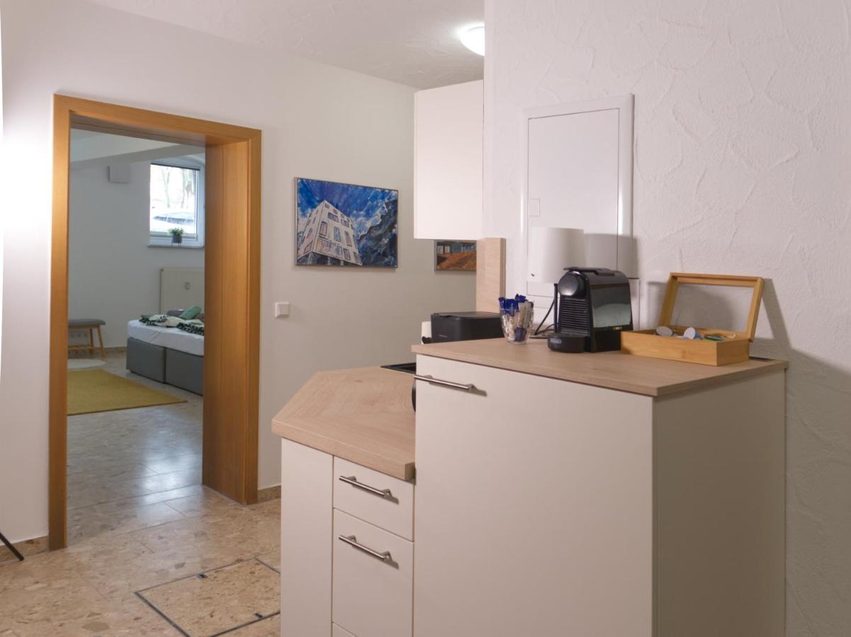 ארפורט Bohnapartments Elisa - Wohlfuehlapartment Mit 2 Gratis Parkplaetzen Und 3 Schlafzimmern - Wlan - Vollausstattung מראה חיצוני תמונה