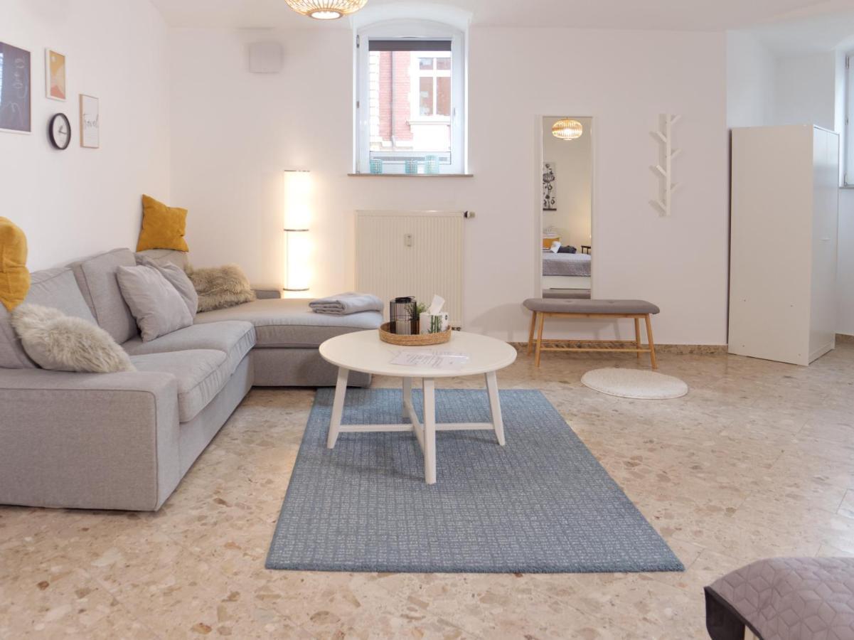 ארפורט Bohnapartments Elisa - Wohlfuehlapartment Mit 2 Gratis Parkplaetzen Und 3 Schlafzimmern - Wlan - Vollausstattung מראה חיצוני תמונה