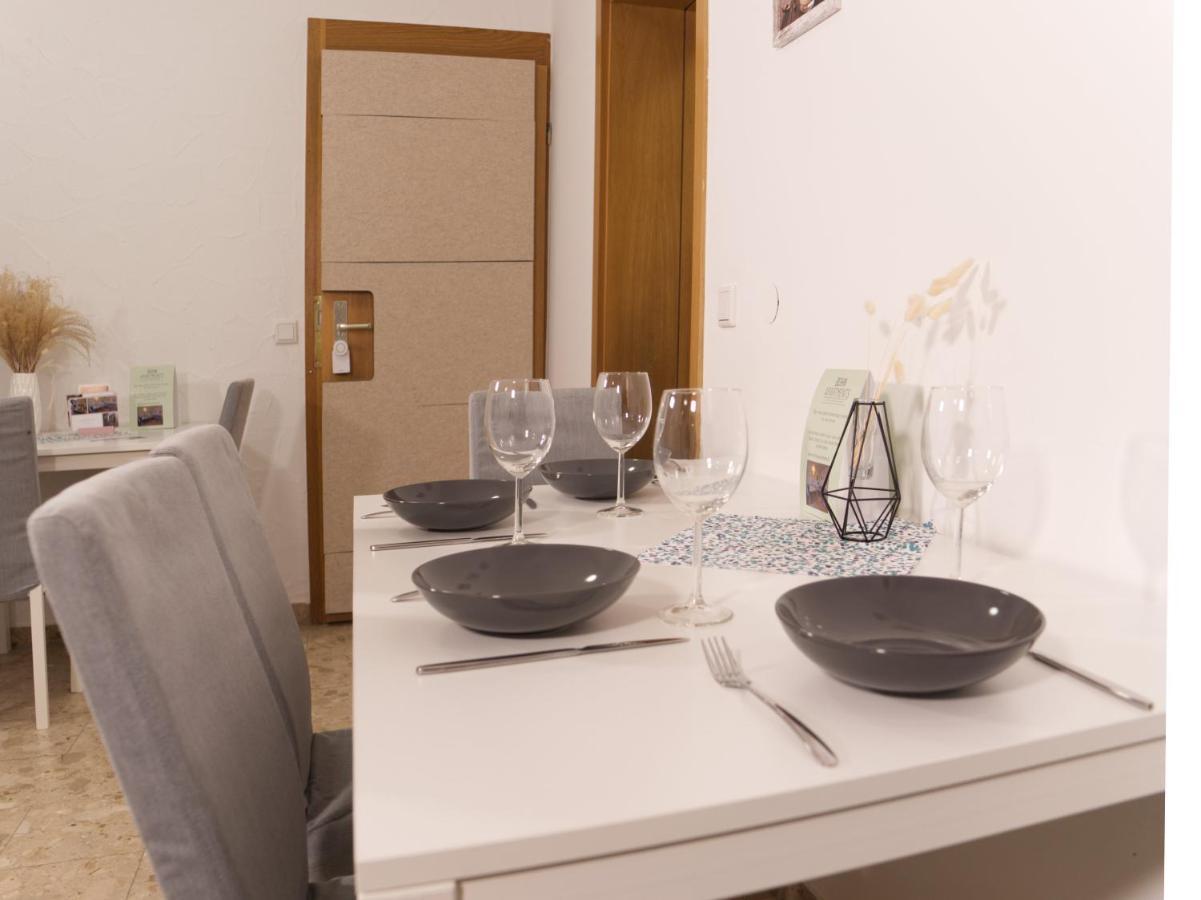 ארפורט Bohnapartments Elisa - Wohlfuehlapartment Mit 2 Gratis Parkplaetzen Und 3 Schlafzimmern - Wlan - Vollausstattung מראה חיצוני תמונה
